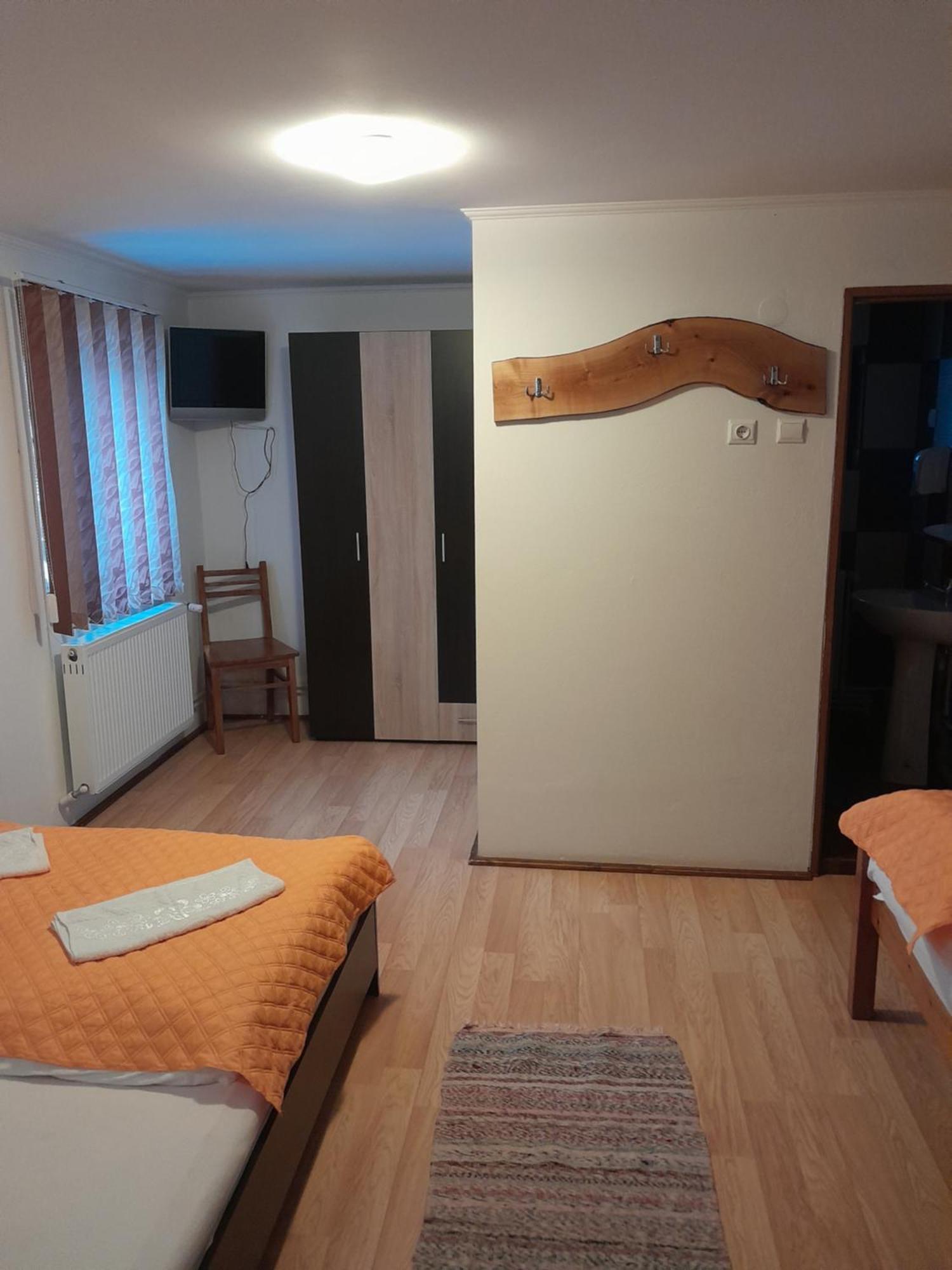 Apartamente Ambrus E Studio 21 Praid Buitenkant foto